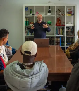 Apresentação das correntes artísticas na APEDV